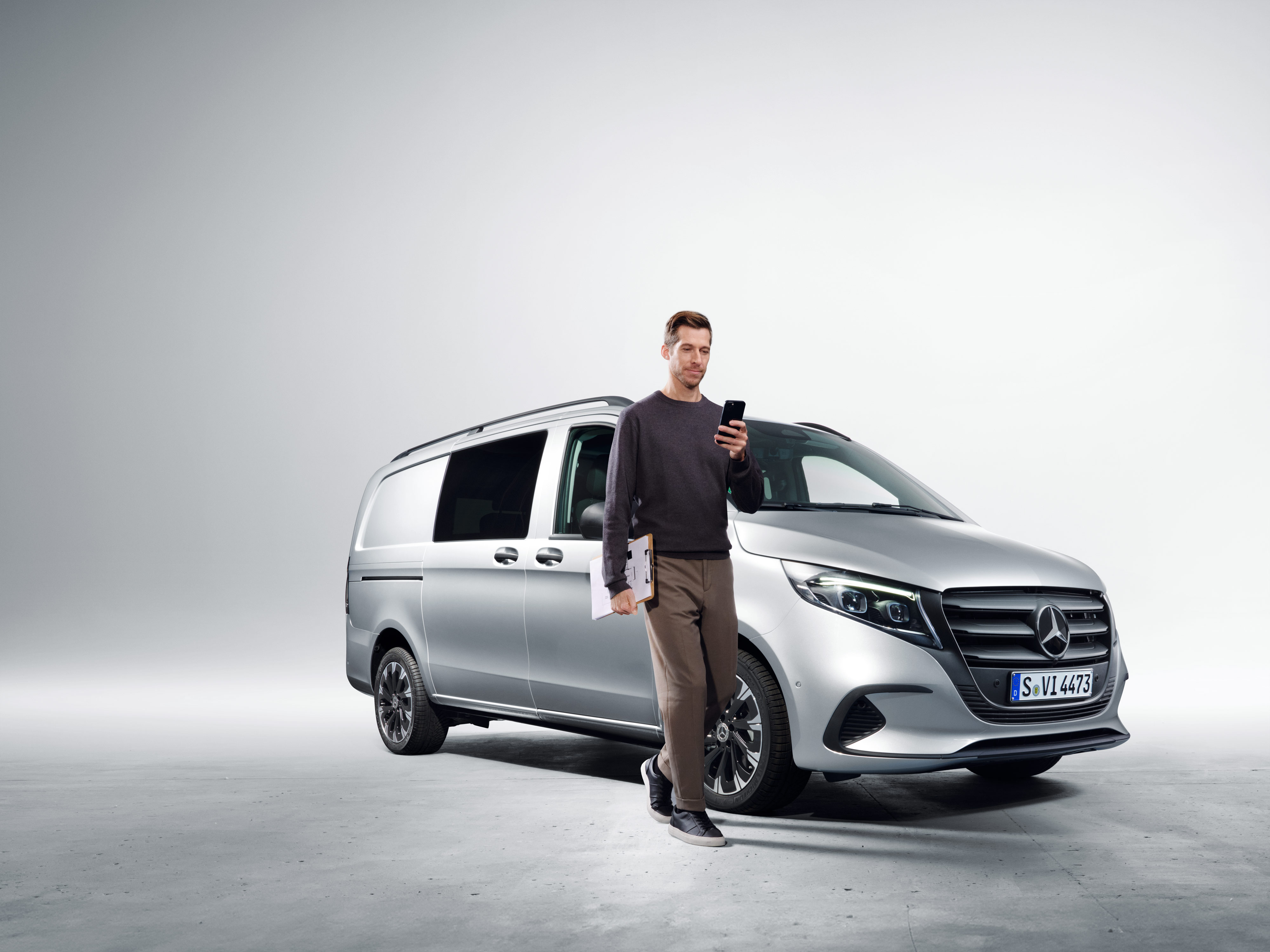 Online Store I Beratung I Mercedes-Benz Telefonische Beratung im Mercedes-Benz Store